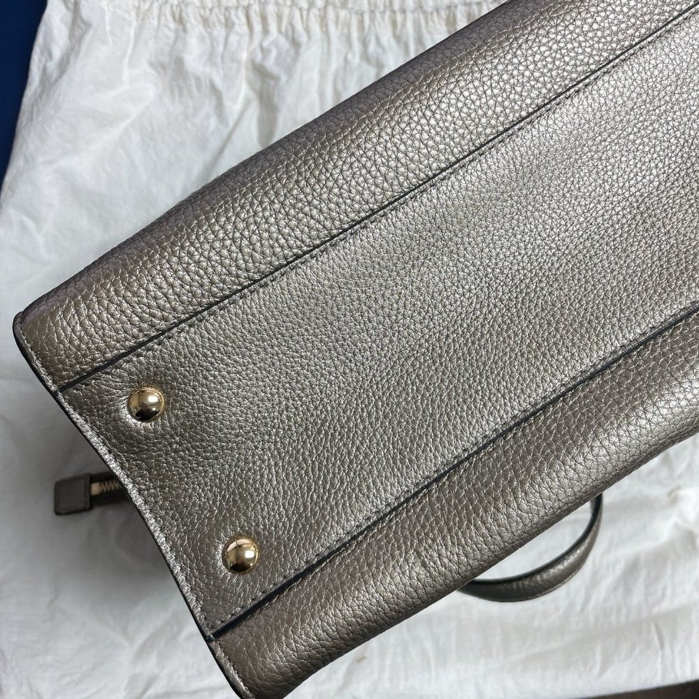 NWT Salvatore Ferragamo Amy Medium Gancio Tote Bag - Picture 11 of 15